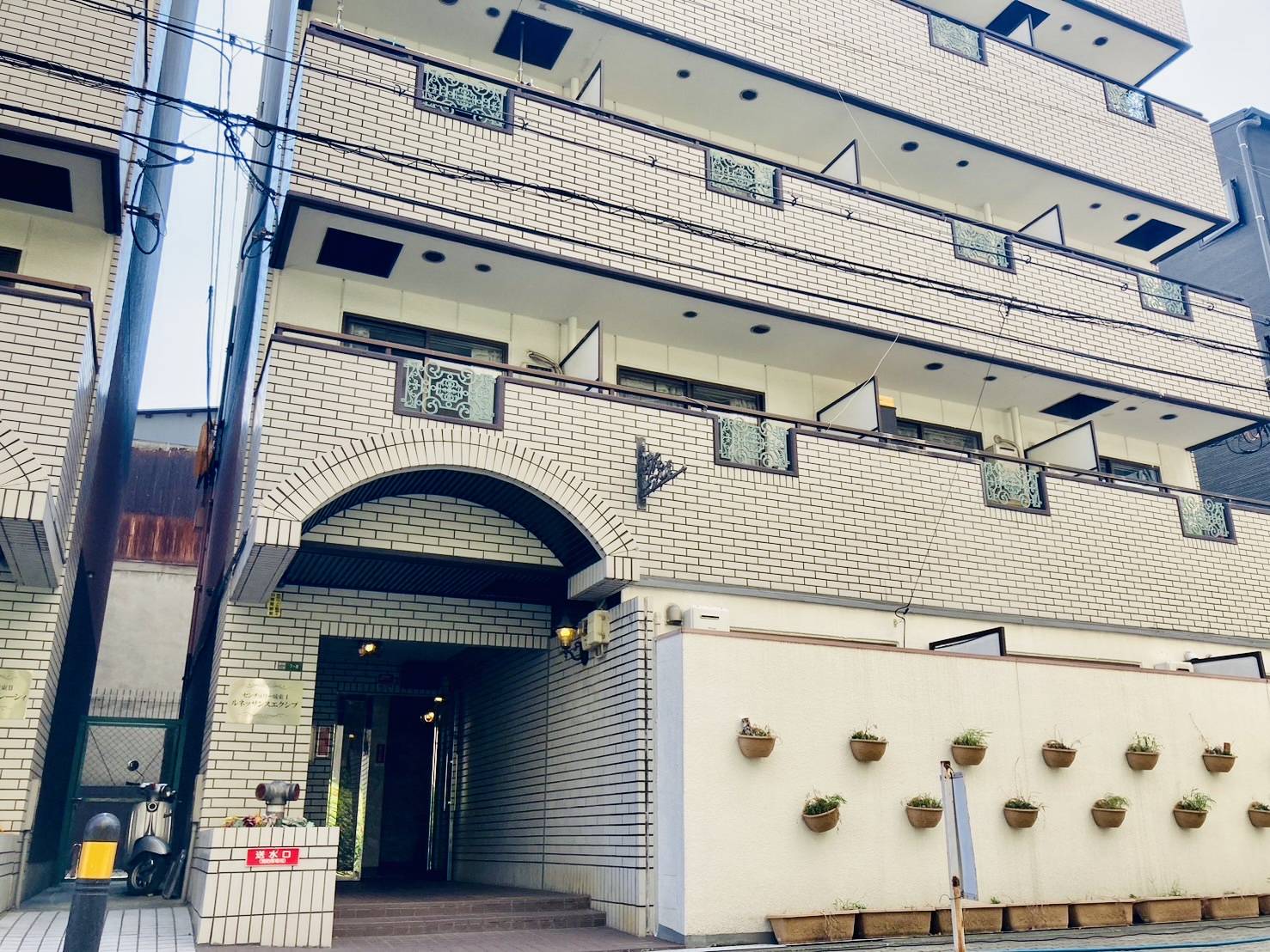 フリーライフ城東 外観